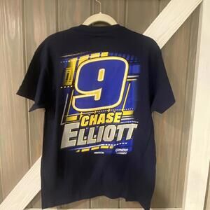 Hendricks Motorsports NASCAR Chase Elliott T-Shirt - Medium